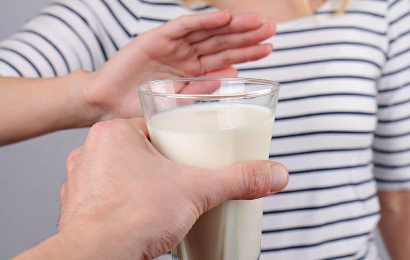تایید گزارش "تبلیغات نیوز" توسط معاون وزیر بهداشت: سرانه مصرف شیر باز هم کاهش یافت/ مشکلات صادرات برندهای لبنیاتی بعد از اطلاع رسانی غلط تلویزیون